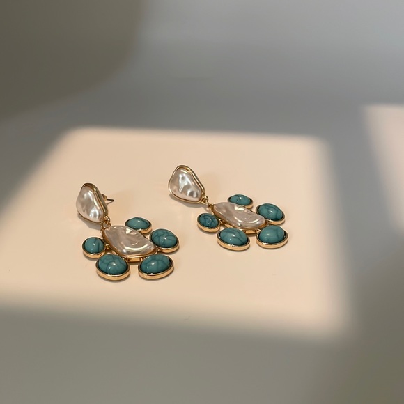 Baroque pearl earrings - Picture 1 of 5